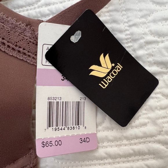 A pair of Wacoal 34 D Perfect Primer Underwire T-Shirt Bras - Picture 7 of 10